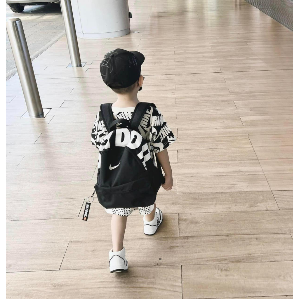 Balo Nike đen bé trai