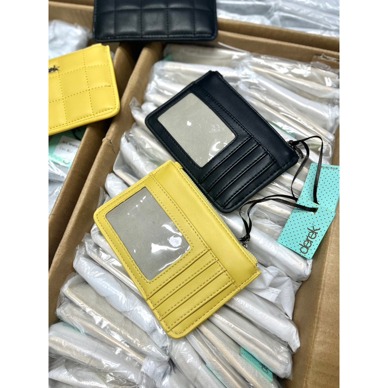 Ví derek xuất mỹ