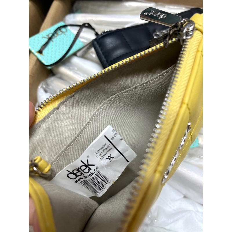 Ví derek xuất mỹ