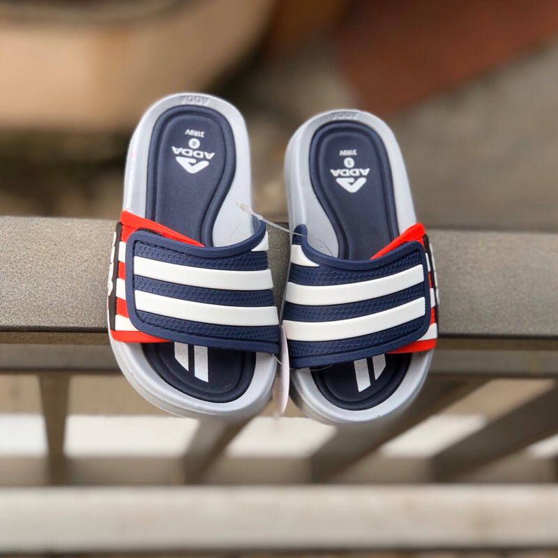 Dép lê quai ngang cho bé họa tiết kẻ sọc chính hãng ADDA chất liệu nhựa siêu bền, chống trơn trượt, không hôi chân