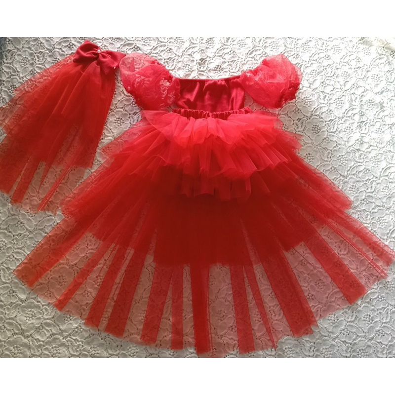 Váy cô dâu cho bé gái