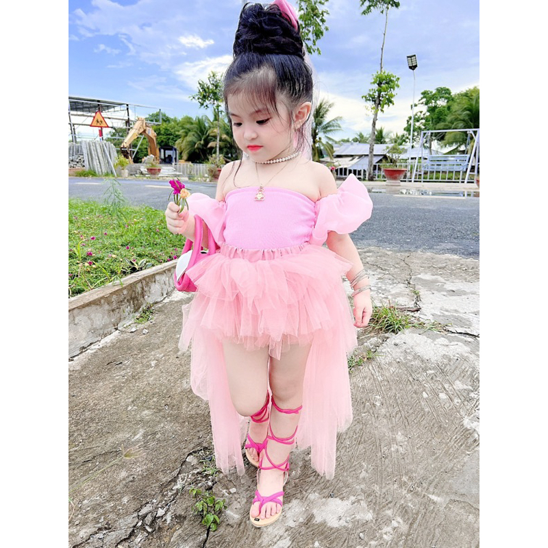 Váy cô dâu cho bé gái