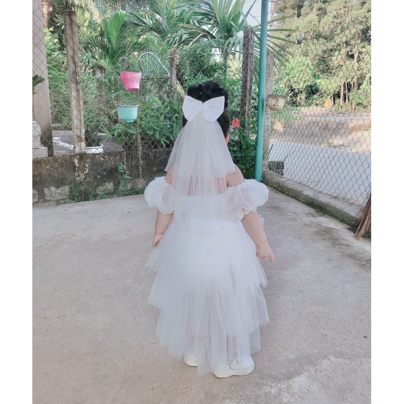 Váy cô dâu cho bé gái