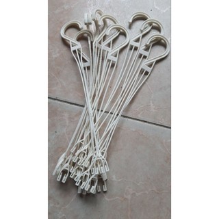 móc treo chậu nhựa