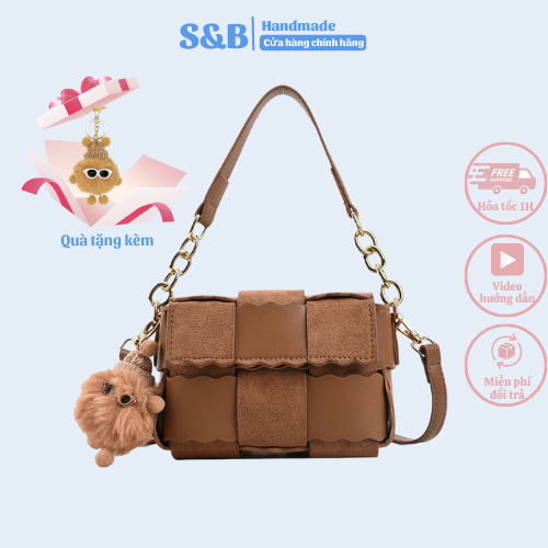 Túi tự đan hình bánh quy cute, Túi handmade caro cầm tay đeo chéo size18 tặng kèm móc khóa bông