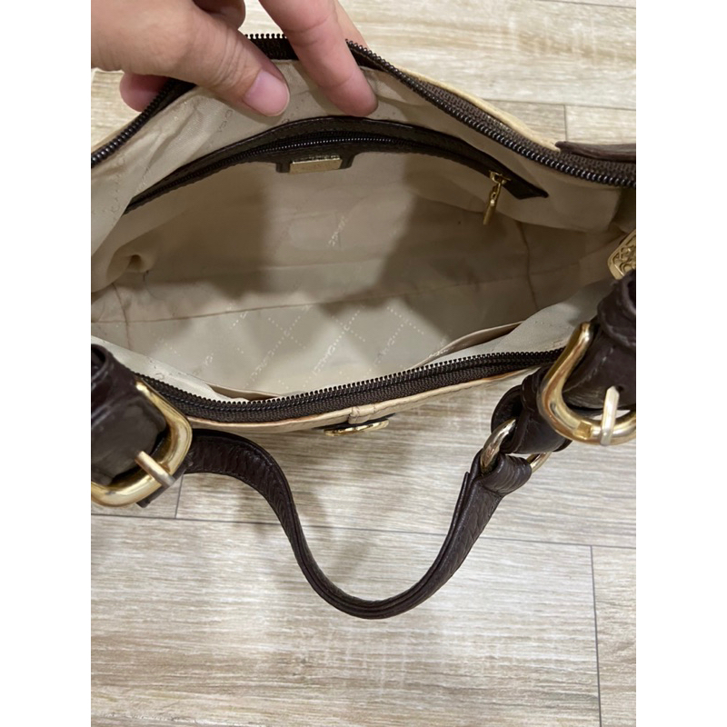 Túi da voi hiệu Capacci