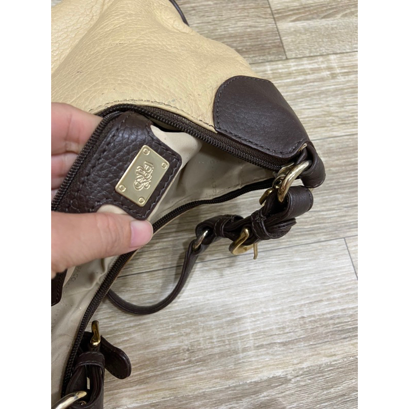 Túi da voi hiệu Capacci