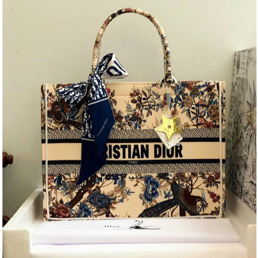 Túi Xách CD Công Sở Size 36,40 Bản Hai Mặt Phối Hoạ Tiết Hàng Cao Cấp Fullbocx Nguyên Siu Sịn Sò-9--400