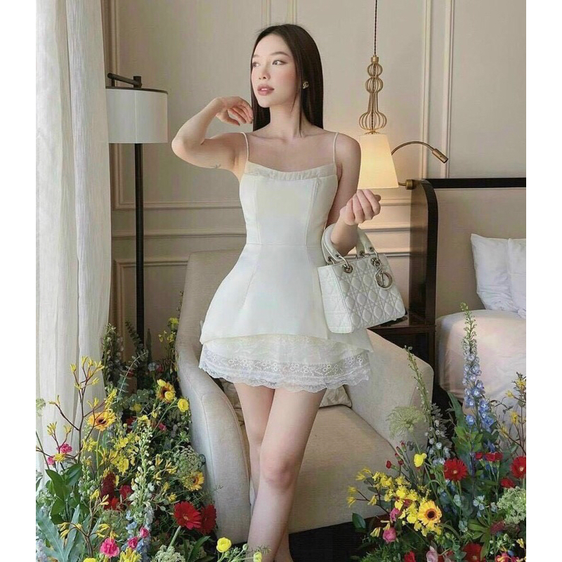 Set áo dây peplum + chân váy ren