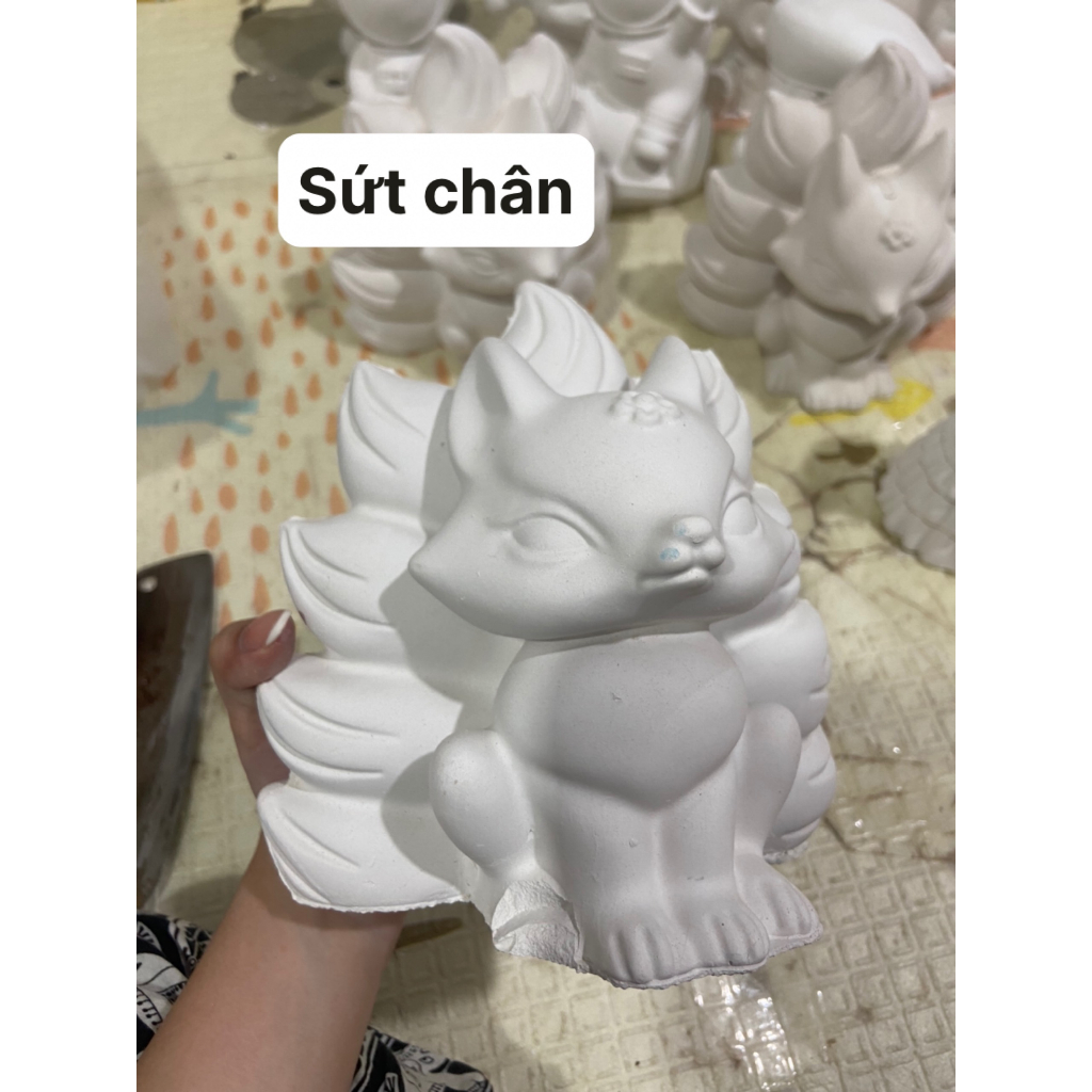 Hàng loại 2- Tượng thạch cao Hồ ly sứt chân không tặng kèm màu