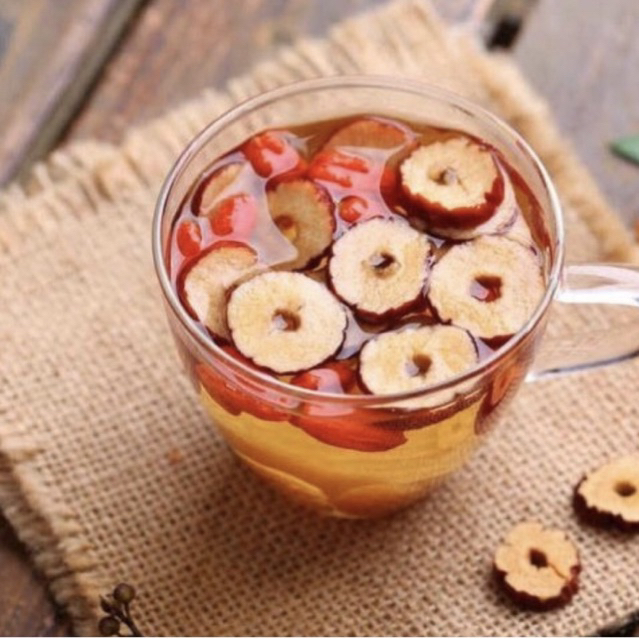 Táo đỏ hữu cơ  Quy Nguyên Thầy Tuệ Hải 100gram