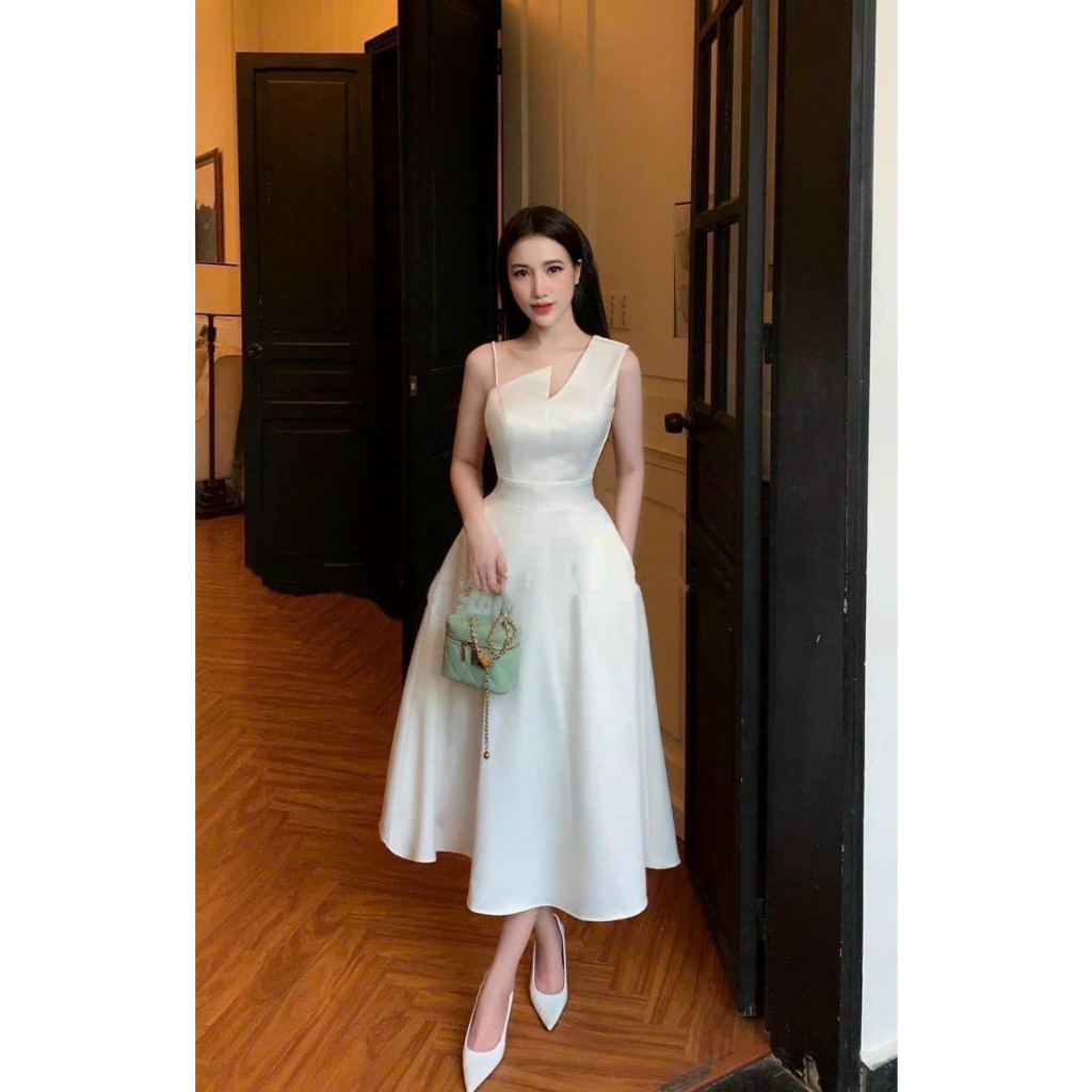 Đầm dây midi xòe lên form đẹp lắm ah