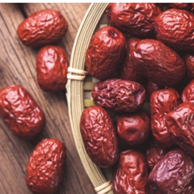 Táo đỏ hữu cơ  Quy Nguyên Thầy Tuệ Hải 100gram