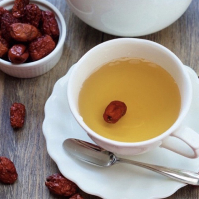 Táo đỏ hữu cơ  Quy Nguyên Thầy Tuệ Hải 100gram