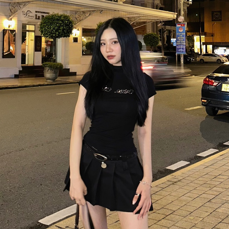 Chân váy xếp ly tặng kèm thắt lưng siêu xinh