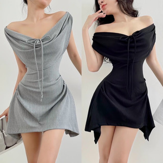 Đầm bệt vai cổ v đính nơ nhún hông dáng ngắn
