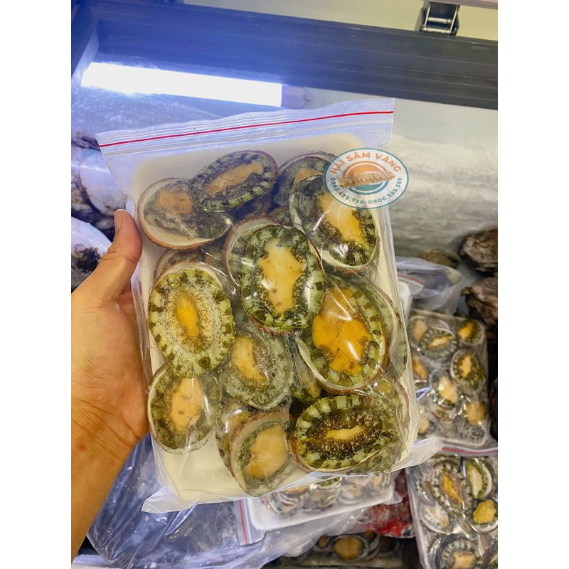 Bào Ngư Thiên Nhiên Nha Trang (25-30con) Khay 1kg