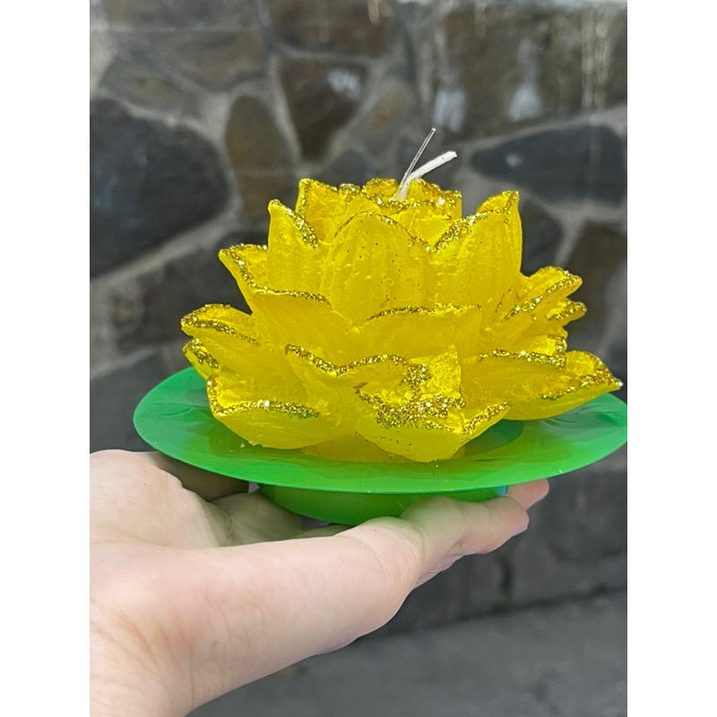 Đèn sáp hoa sen cảm ứng ánh sáng 7 màu