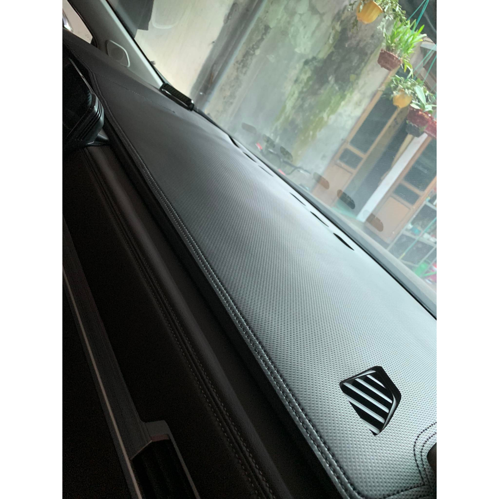 Thảm taplo Xpander, Xpander Cross 2022 ,2023 mẫu mới chuẩn form