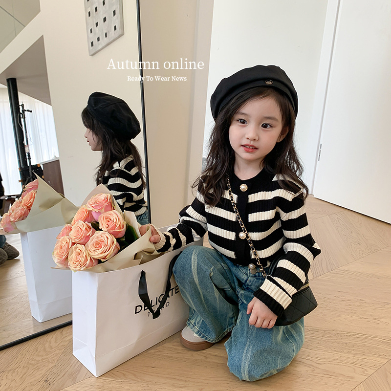 (Hàng cao cấp 0-8 tuổi) Áo cardigan cho bé gái áo khoác len lông thỏ dày dặn phong cách Hàn Quốc cực xinh