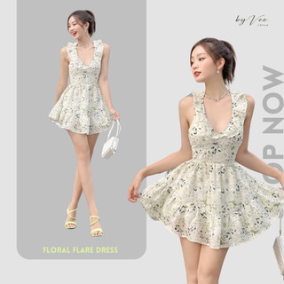 Đầm hoa xô thêu cổ V bèo