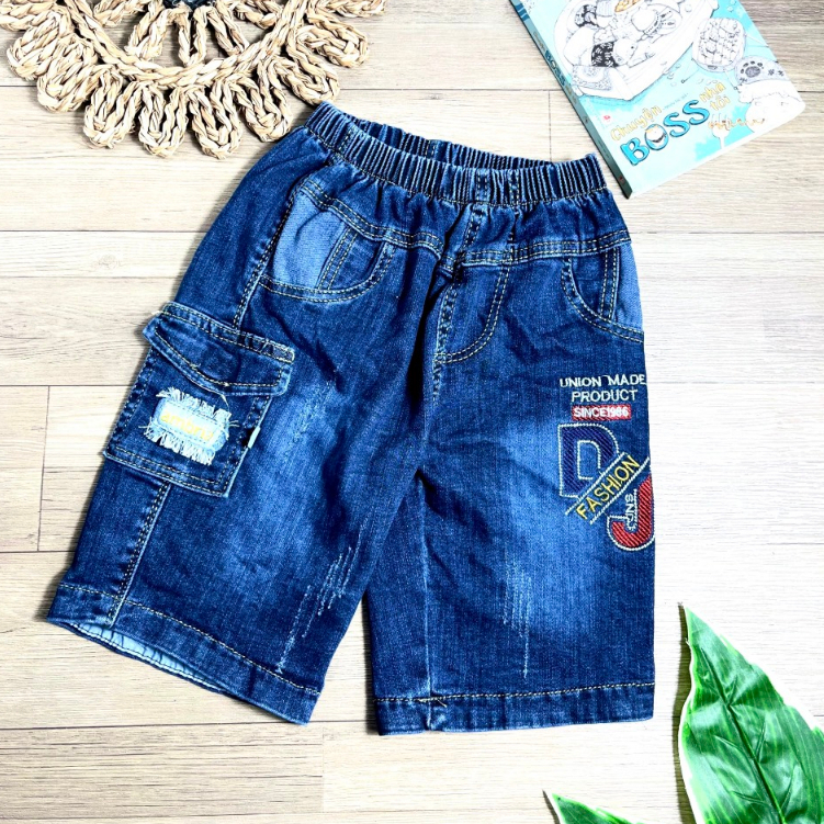 (11kg-28kg)quần jean lửng bé trai- quần jean cạp chun có họa tiết thêu kết hợp quần túi hộp (mẫu ngẫu nhiên)