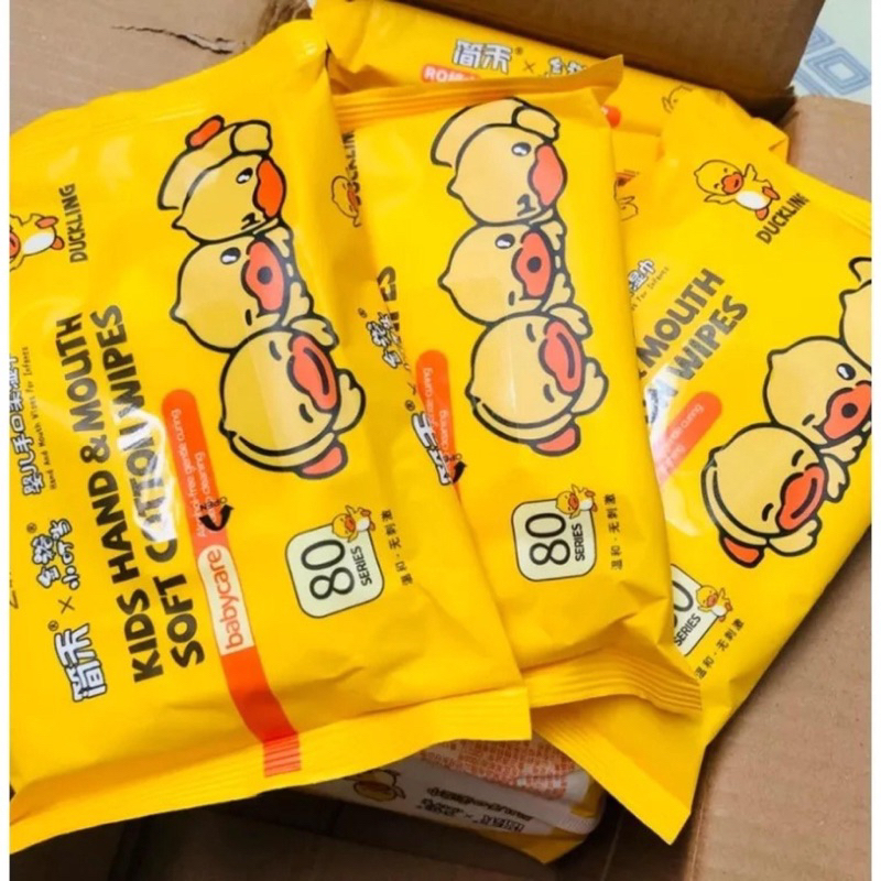 Bịch Khăn Giấy Ướt Con Vịt Vàng / Gấu Dâu Siêu Hot