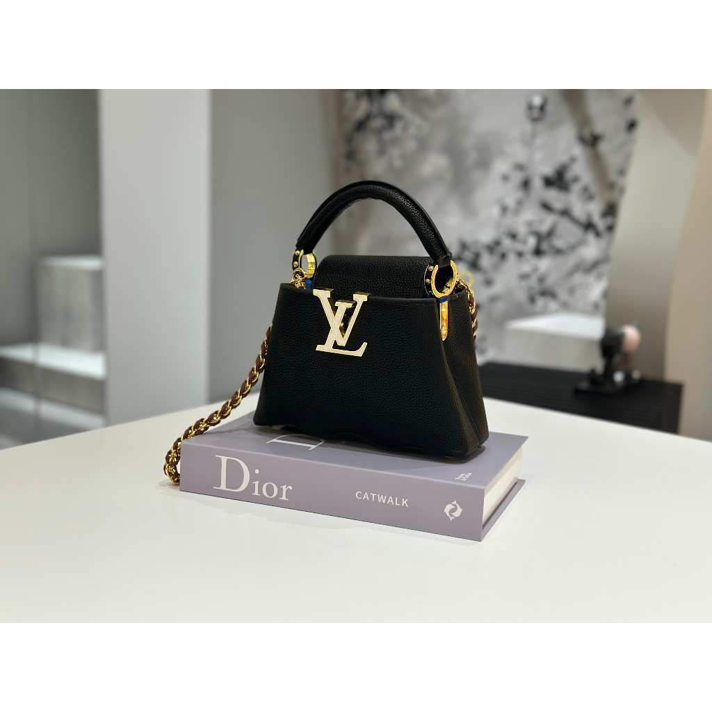 TÚI LV CAPU DA BÒ SZ20