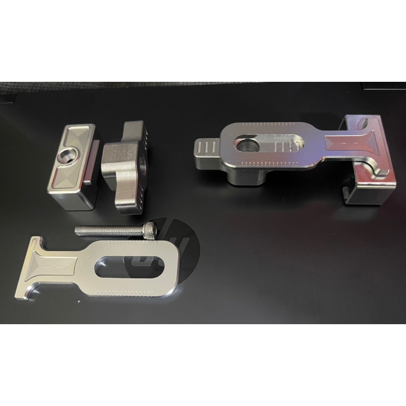 Tăng sên ex 2010 cos nẹp gắp nhôm 6061 có phủ bóng tăng cứng bề mặt