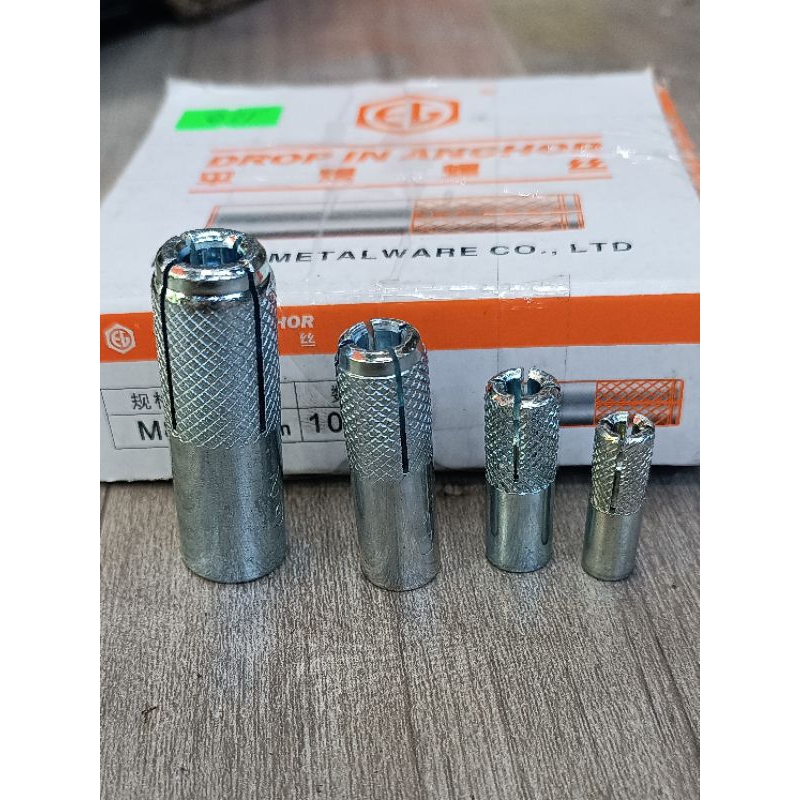 Tắc Kê Nở Đạn hay còn gọi là tắc kê đạn, nở đóng, nở sắt hoặc inox .( 6-8-10-12).