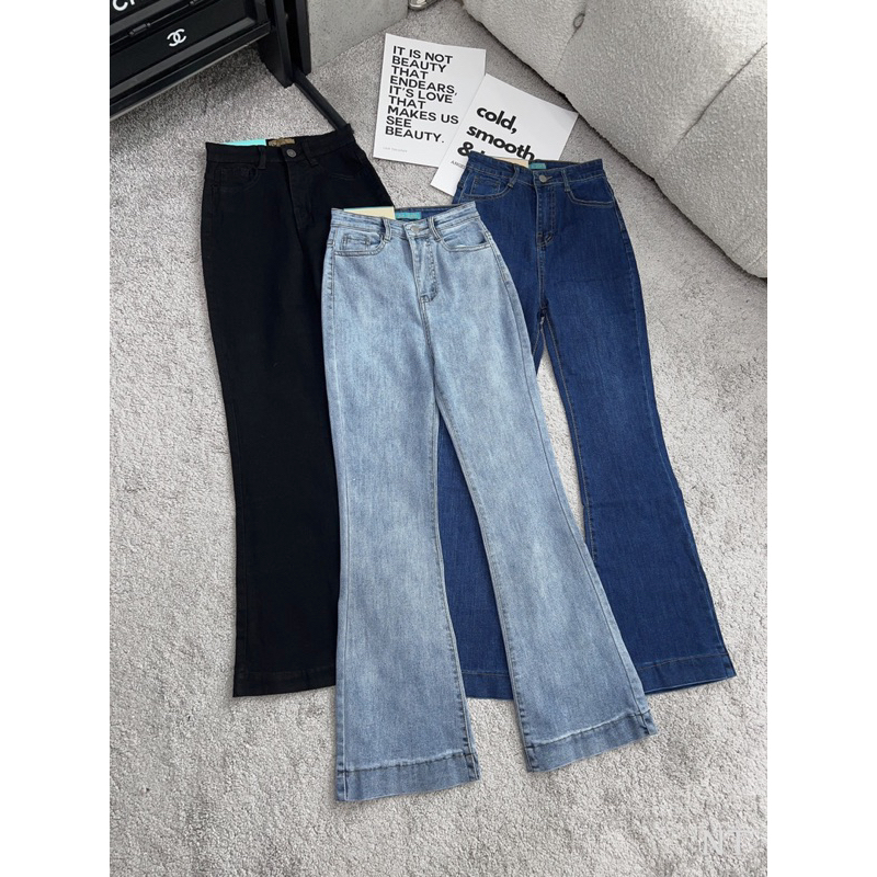 Quần jean ống loe hack dáng