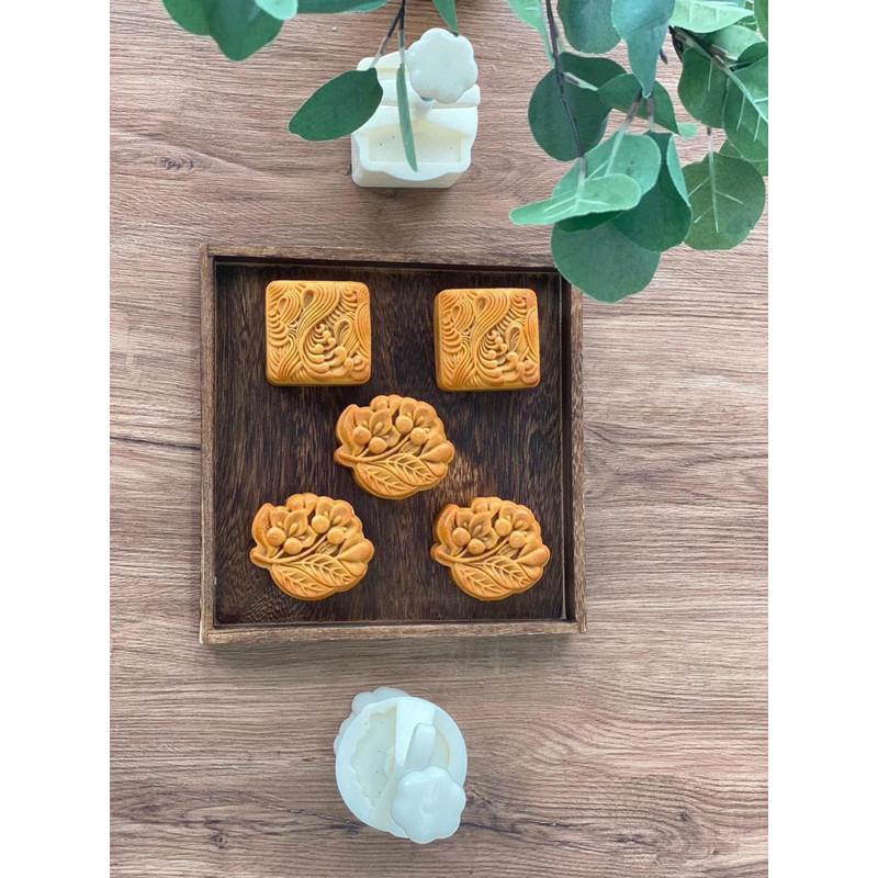 Khuôn bánh trung thu 150g - Hình Hoa Lê - Mai Tứ Quý - Mẫu mới 2023