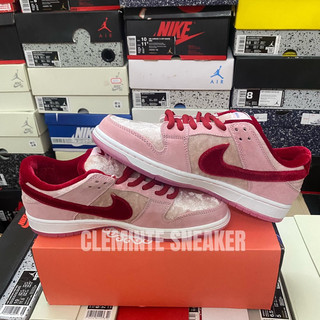 Giày SB DUNK LOW STRANGE LOVE