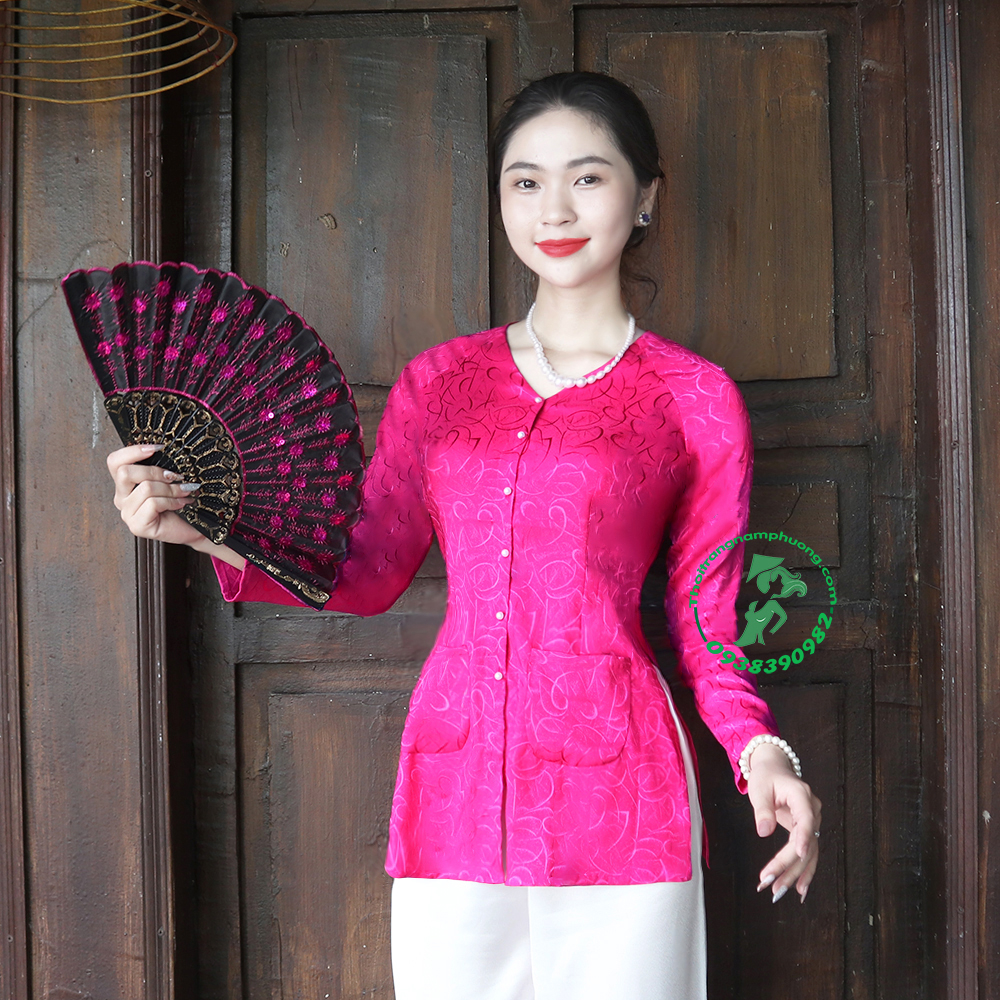 Áo bà ba nữ vải gấm lụa màu hồng sen ánh trăng cổ tim có túi - Nam Phương