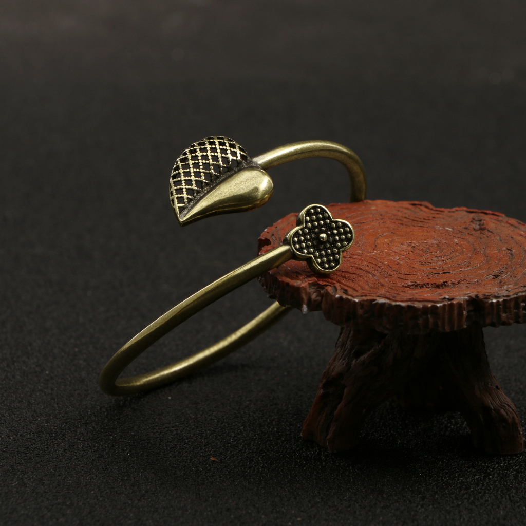 Vòng tay đồng thau phong cách cổ điển - Đi kèm hộp đưng thư pháp