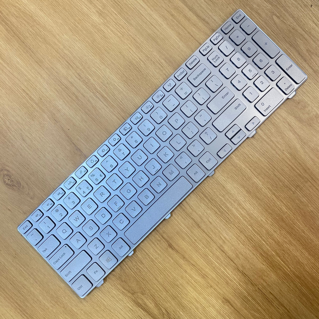 Bàn Phím Laptop Dell Inspiron 15 7000 7537 Bạc Zin Có Đèn Led Mới 100%