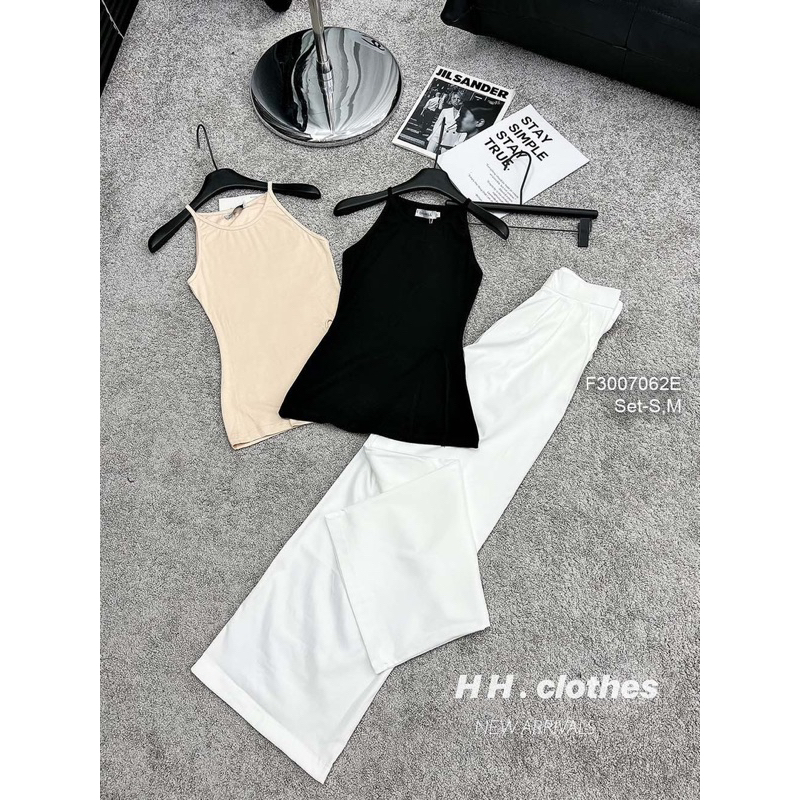 Set bộ áo peplum xẻ tà trước cổ yếm sát nách phối quần suông! 340k