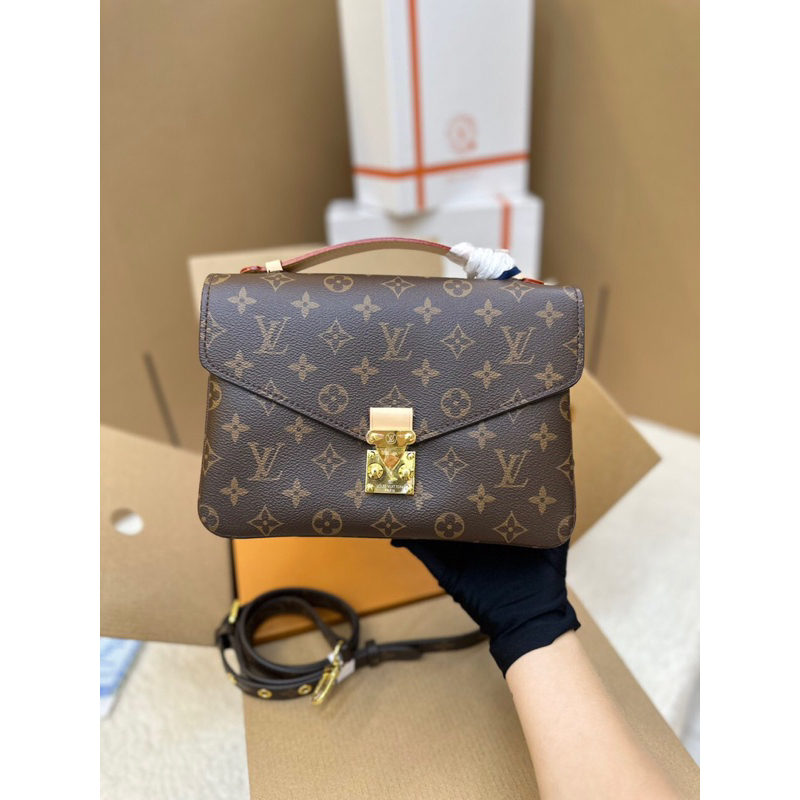 TÚI LV POTCHETTE METIS DA BÒ