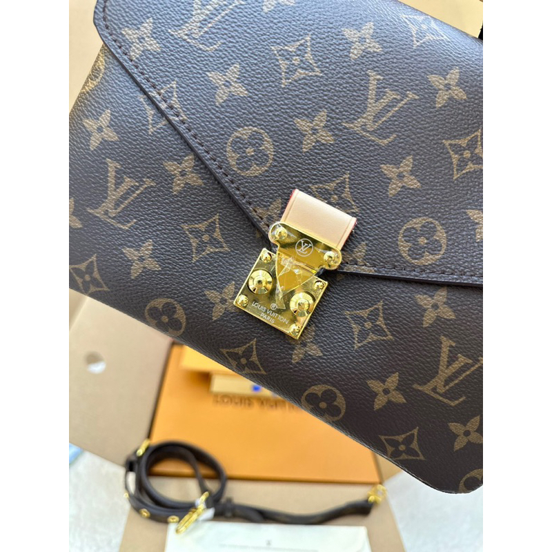 TÚI LV POTCHETTE METIS DA BÒ