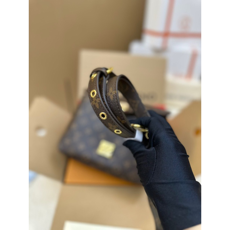 TÚI LV POTCHETTE METIS DA BÒ