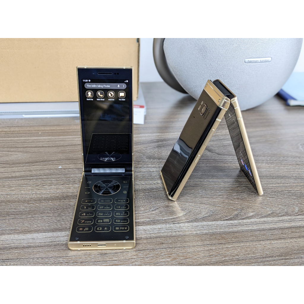 Điện thoại Samsung W2018 6G-64GB Snapdragon 835 Gold 2 màn hình Gập đẳng cấp - Playmobile