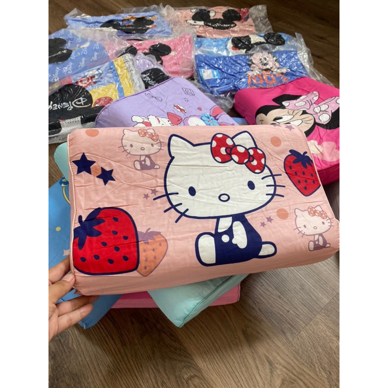 Gối cao su non Disney cho bé