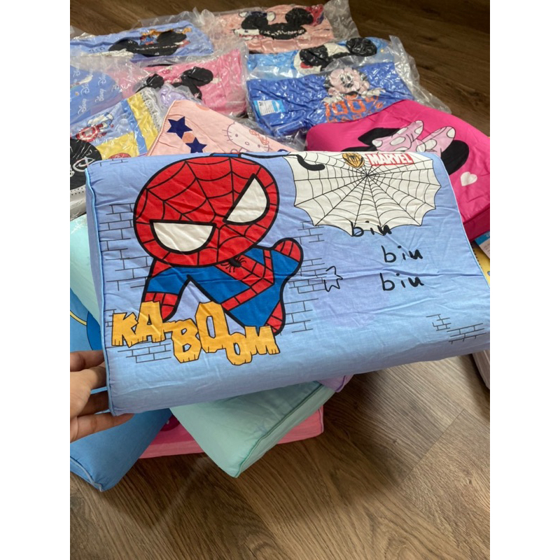 Gối cao su non Disney cho bé