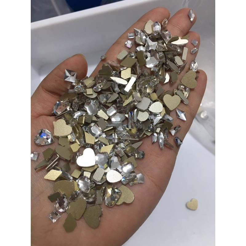 Đá Nail Chân Bằng Mix Mẫu 100 Viên - Đá Khối Gắn Móng  Chân Bằng Siêu Sáng Siêu Bền
