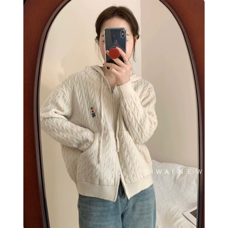 Áo len thêu Gấu comic 912