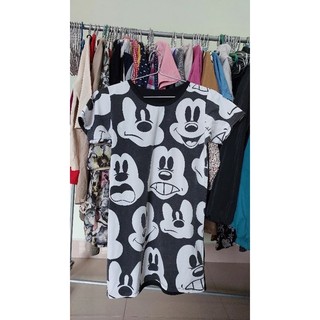 Áo phông nữ size S, M.