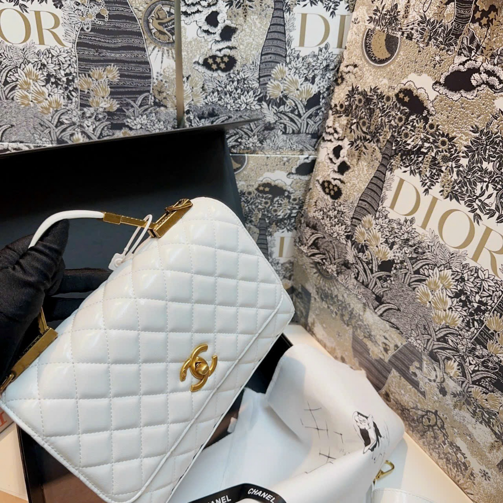 Túi c.n Flapbag quai xách SP màu trắng - Shop Lynh