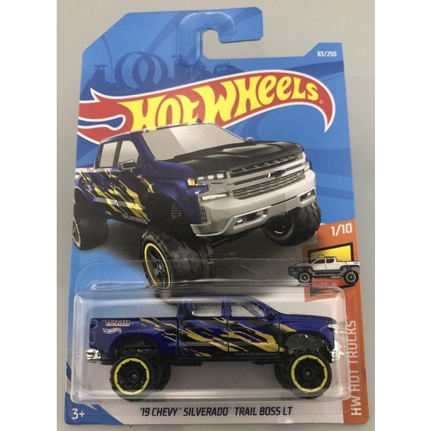 Xe mô hình Hot Wheels '19 Chevrolet Silverado Trail Boss LT
