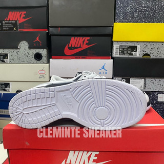 Giày Dunk low Retro ' Reverse Panda  '