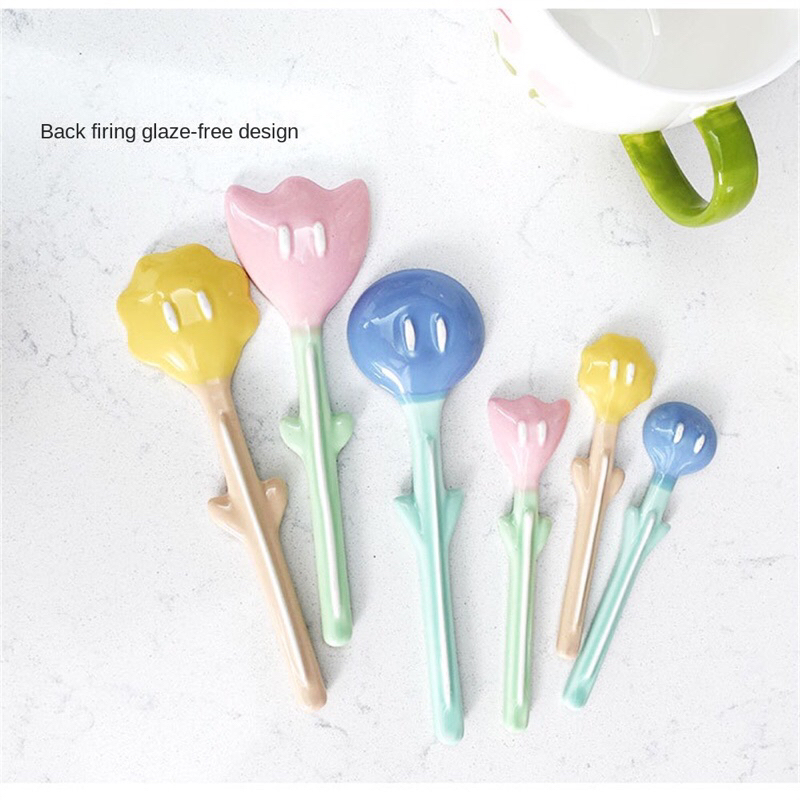 Muỗng sứ hình cành hoa Tulips dễ thương